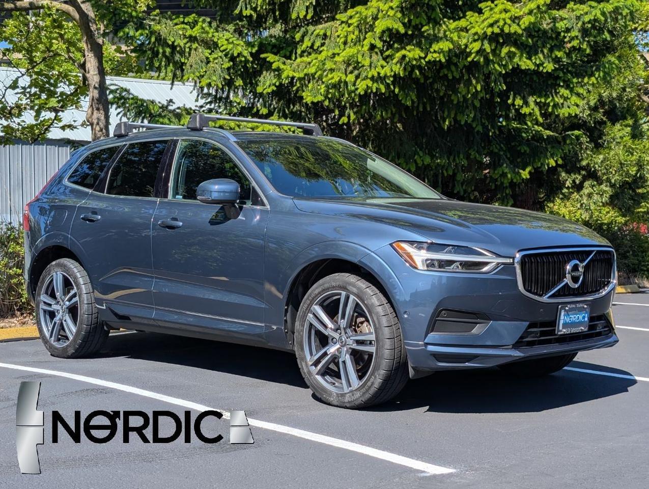 2018 Volvo XC60 T5 AWD Momentum | High Performance Audio, Heated Seats &amp; Wheel *
