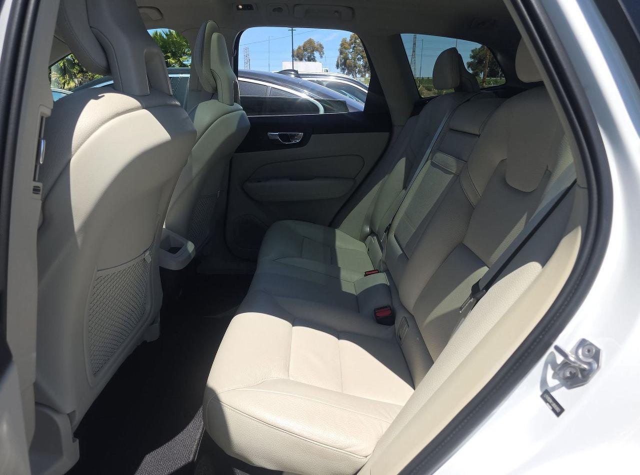 2018 Volvo XC60 T5 Momentum Gladstone OR