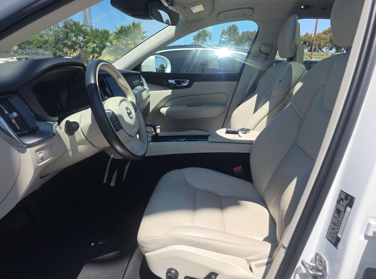 2018 Volvo XC60 T5 Momentum Gladstone OR