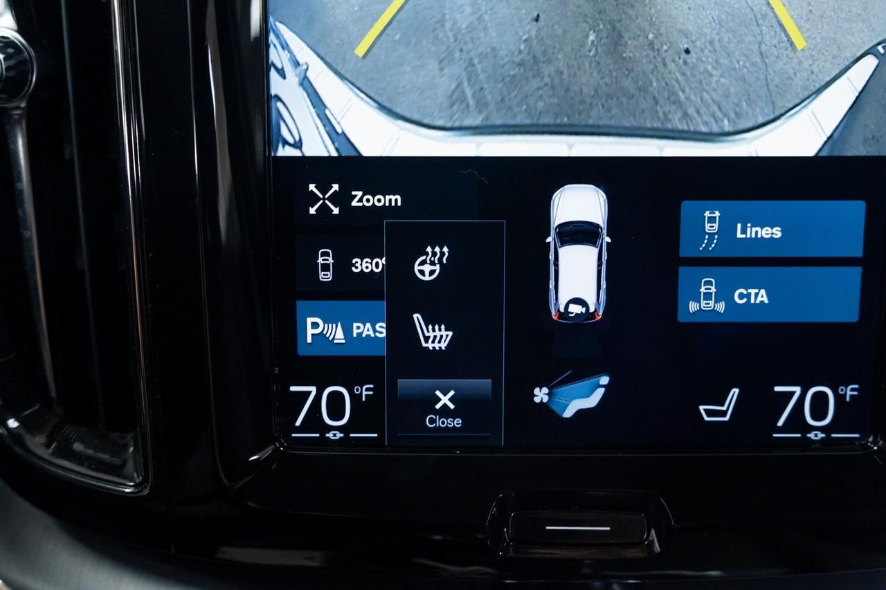 2018 Volvo XC60 T5 Momentum Heated Seats Advanced Package Portland OR