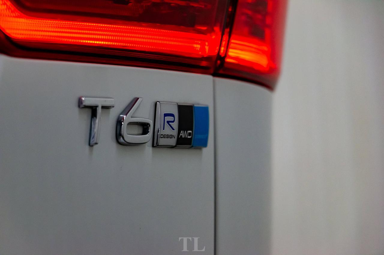 2018 Volvo XC60 T6 AWD R-Design Polestar Leather Roof Nav Red Deer AB