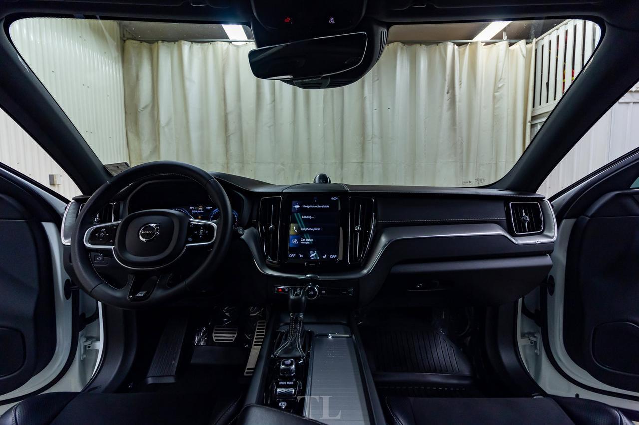 2018 Volvo XC60 T6 AWD R-Design Polestar Leather Roof Nav Red Deer AB