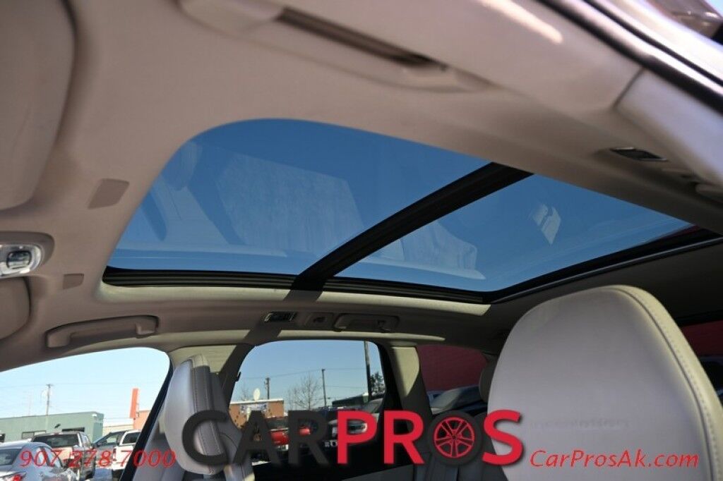 2018 Volvo XC60 T6 Inscription - AWD - Convenience & Advanced Pkg - Vision & Luxury Seat Pkg - Massaging Heated & Cooled Leather Seats - Heated Steering Wheel - Heated Rear Seats - Panoramic Sunroof - Bowers & Wilkins Speakers - Heads Up Display - Air Suspension Anchorage AK