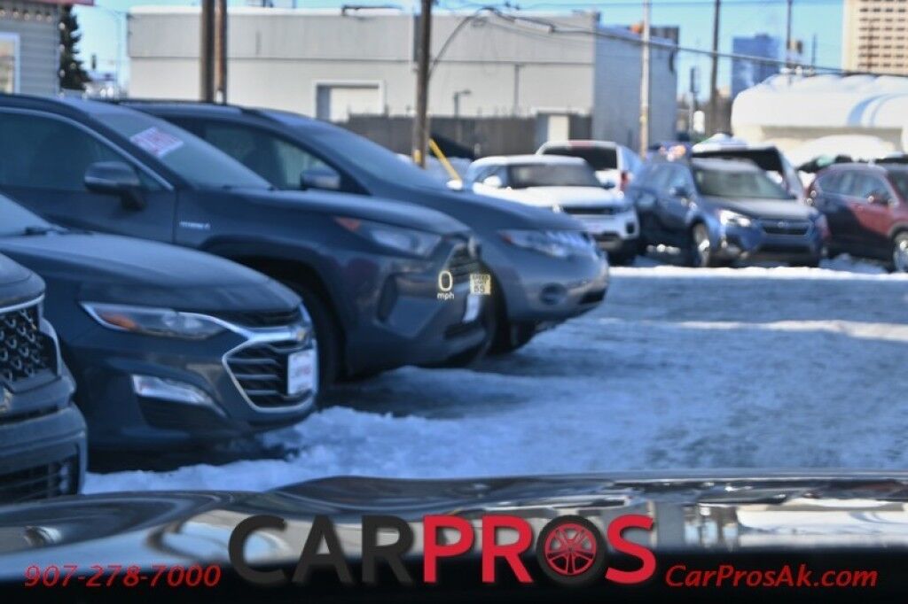 2018 Volvo XC60 T6 Inscription - AWD - Convenience & Advanced Pkg - Vision & Luxury Seat Pkg - Massaging Heated & Cooled Leather Seats - Heated Steering Wheel - Heated Rear Seats - Panoramic Sunroof - Bowers & Wilkins Speakers - Heads Up Display - Air Suspension Anchorage AK