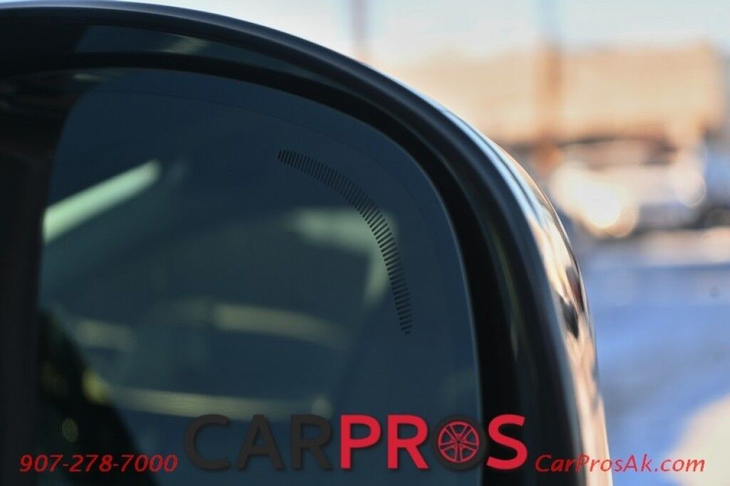 2018 Volvo XC60 T6 Inscription - AWD - Convenience & Advanced Pkg - Vision & Luxury Seat Pkg - Massaging Heated & Cooled Leather Seats - Heated Steering Wheel - Heated Rear Seats - Panoramic Sunroof - Bowers & Wilkins Speakers - Heads Up Display - Air Suspension Anchorage AK