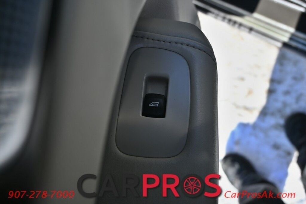 2018 Volvo XC60 T6 Inscription - AWD - Convenience & Advanced Pkg - Vision & Luxury Seat Pkg - Massaging Heated & Cooled Leather Seats - Heated Steering Wheel - Heated Rear Seats - Panoramic Sunroof - Bowers & Wilkins Speakers - Heads Up Display - Air Suspension Anchorage AK