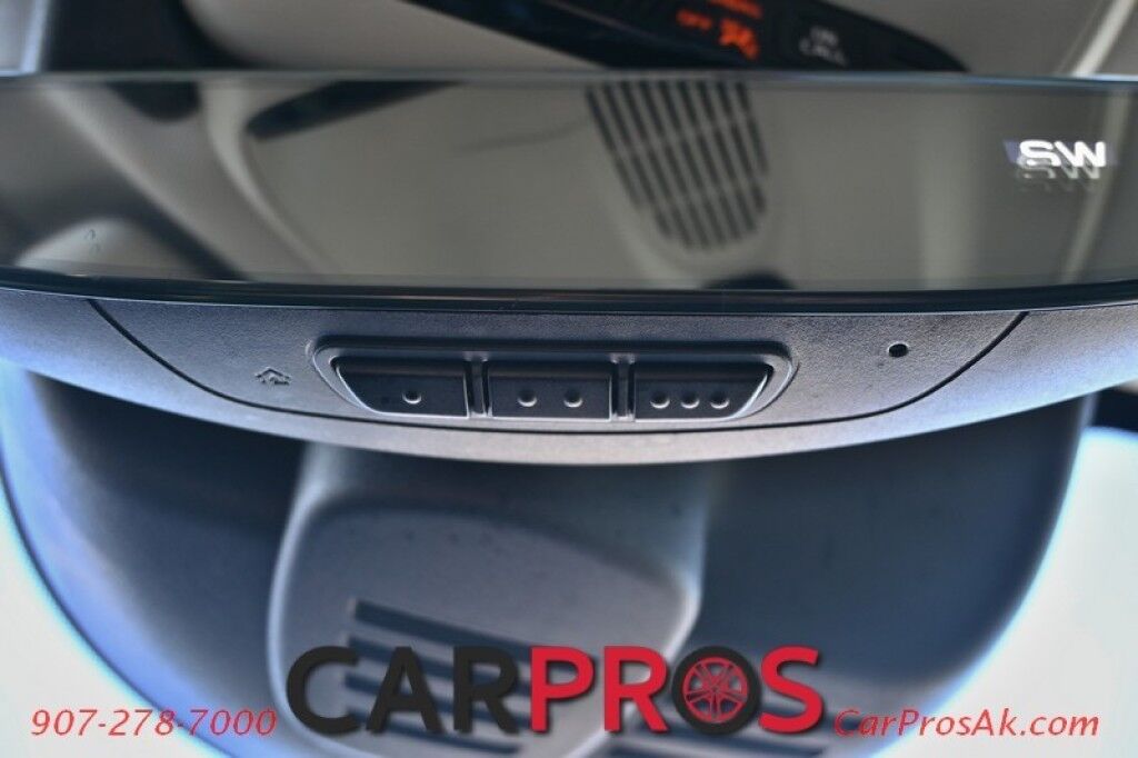 2018 Volvo XC60 T6 Inscription - AWD - Convenience & Advanced Pkg - Vision & Luxury Seat Pkg - Massaging Heated & Cooled Leather Seats - Heated Steering Wheel - Heated Rear Seats - Panoramic Sunroof - Bowers & Wilkins Speakers - Heads Up Display - Air Suspension Anchorage AK