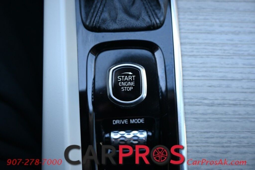 2018 Volvo XC60 T6 Inscription - AWD - Convenience & Advanced Pkg - Vision & Luxury Seat Pkg - Massaging Heated & Cooled Leather Seats - Heated Steering Wheel - Heated Rear Seats - Panoramic Sunroof - Bowers & Wilkins Speakers - Heads Up Display - Air Suspension Anchorage AK