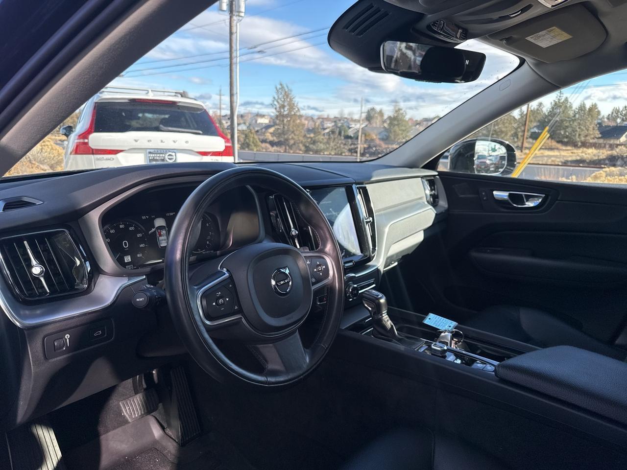 2018 Volvo XC60 T6 Momentum Bend OR