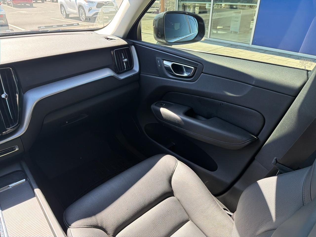 2018 Volvo XC60 T6 Momentum Bend OR