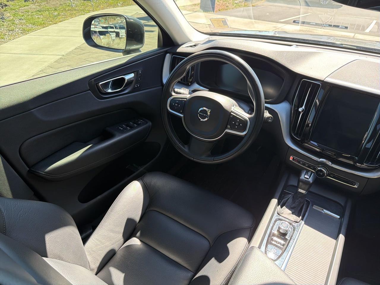 2018 Volvo XC60 T6 Momentum Bend OR