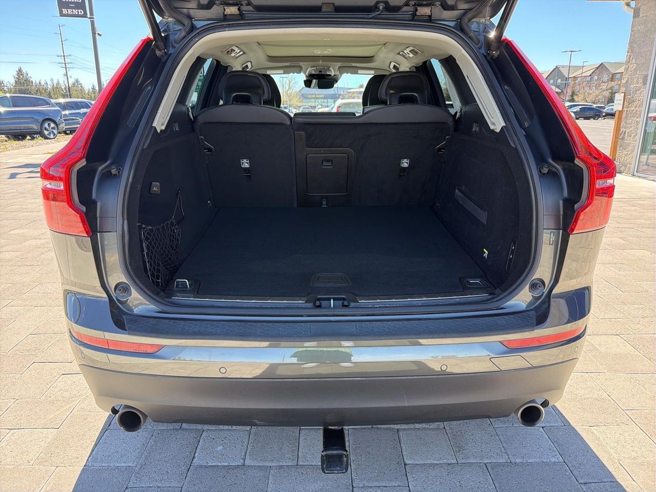 2018 Volvo XC60 T6 Momentum Bend OR