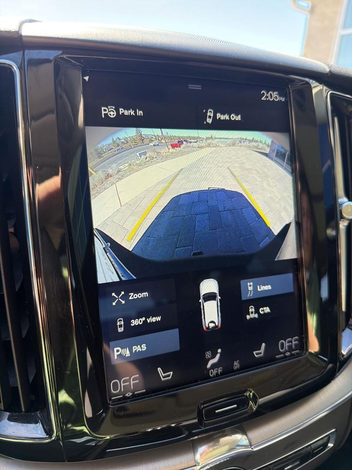 2018 Volvo XC60 T6 Momentum Bend OR