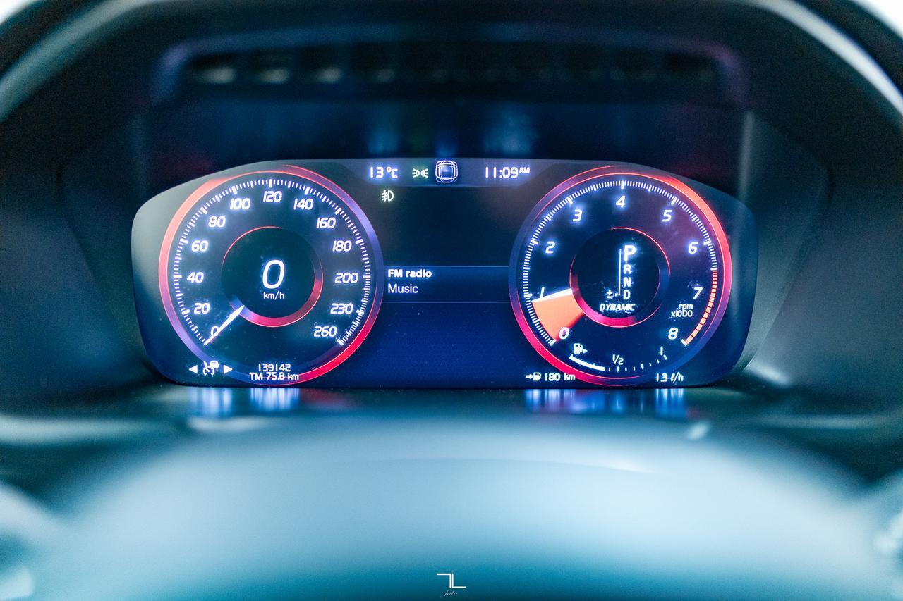 2018 Volvo XC90 AWD T6 R-Design Leather Roof Nav BCam Red Deer AB