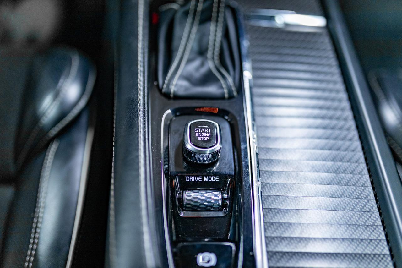 2018 Volvo XC90 AWD T6 R-Design Leather Roof Nav BCam Red Deer AB