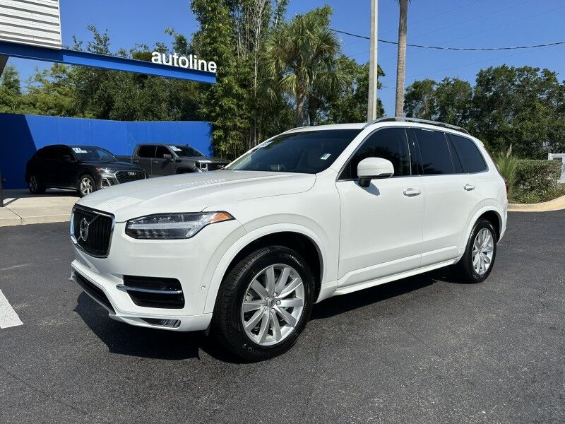 2018 Volvo XC90 Momentum