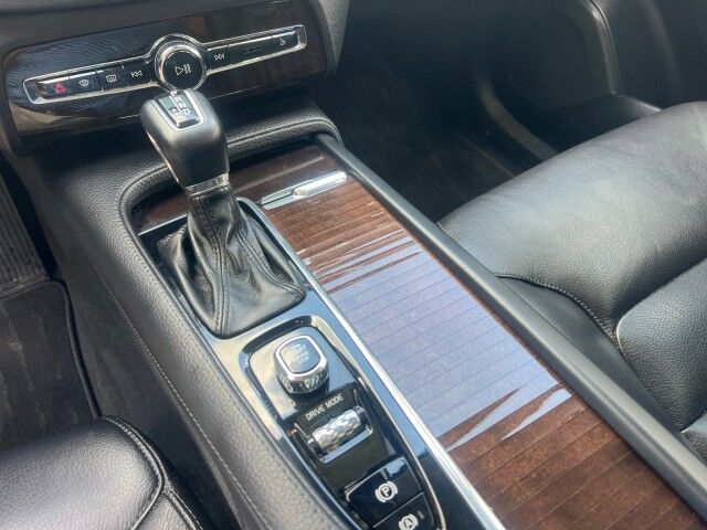 2018 Volvo XC90 Momentum Lafayette LA