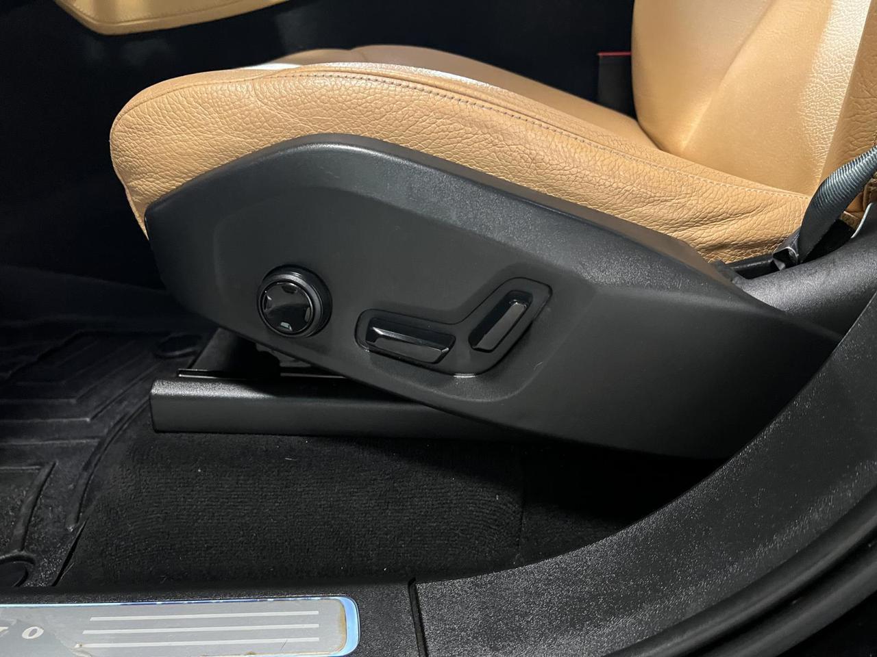 2018 Volvo XC90 Momentum Parker CO
