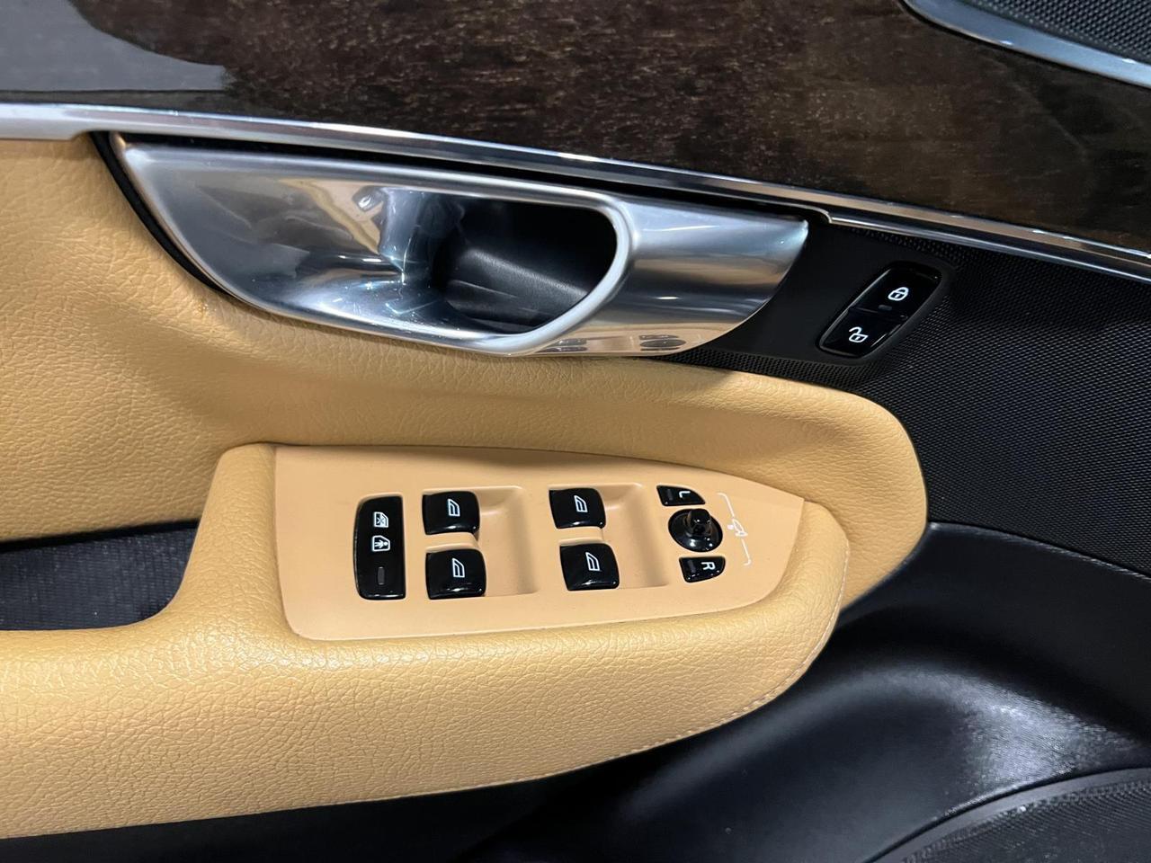2018 Volvo XC90 Momentum Parker CO
