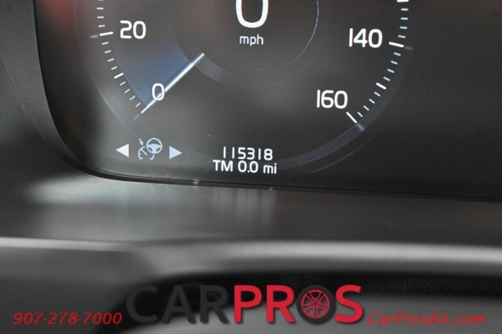 2018 Volvo XC90 Momentum Plus - AWD - Convenience Pkg - Power & Heated Leather Seats - Keyless Entry & Push to Start - Bluetooth - Blind Spot Information System - Navigation - Panoramic Sunroof w/ Power Sunshade - 3rd Row - Seats 7 Momentum Anchorage AK