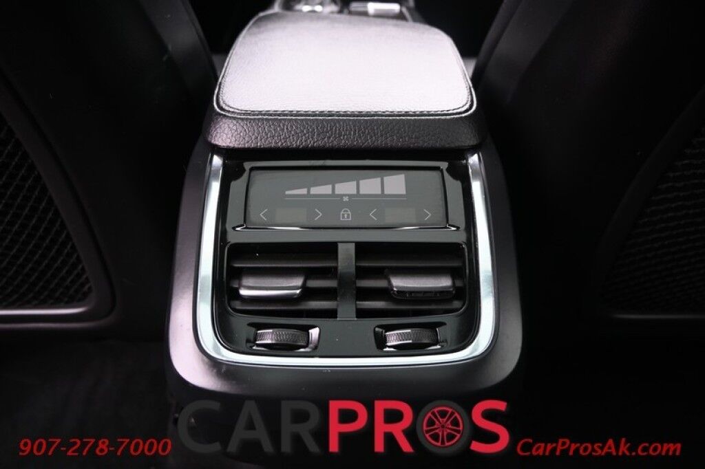 2018 Volvo XC90 Momentum Plus - AWD - Convenience Pkg - Power & Heated Leather Seats - Keyless Entry & Push to Start - Bluetooth - Blind Spot Information System - Navigation - Panoramic Sunroof w/ Power Sunshade - 3rd Row - Seats 7 Momentum Anchorage AK