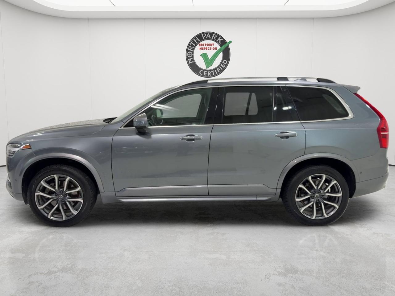 2018 Volvo XC90 Momentum