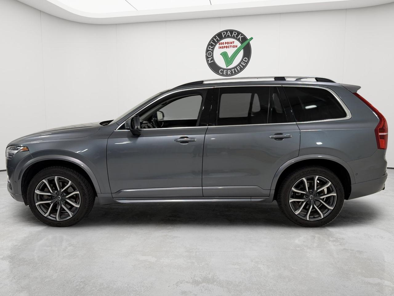2018 Volvo XC90 Momentum
