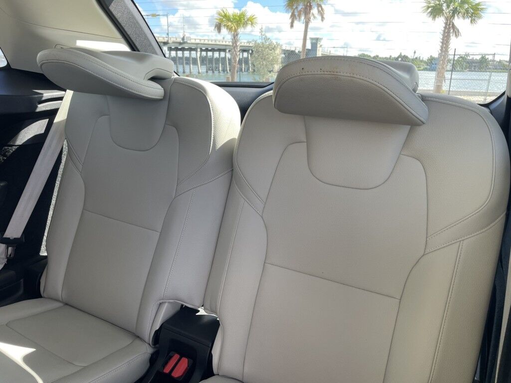 2018 Volvo XC90 Momentum Sarasota FL