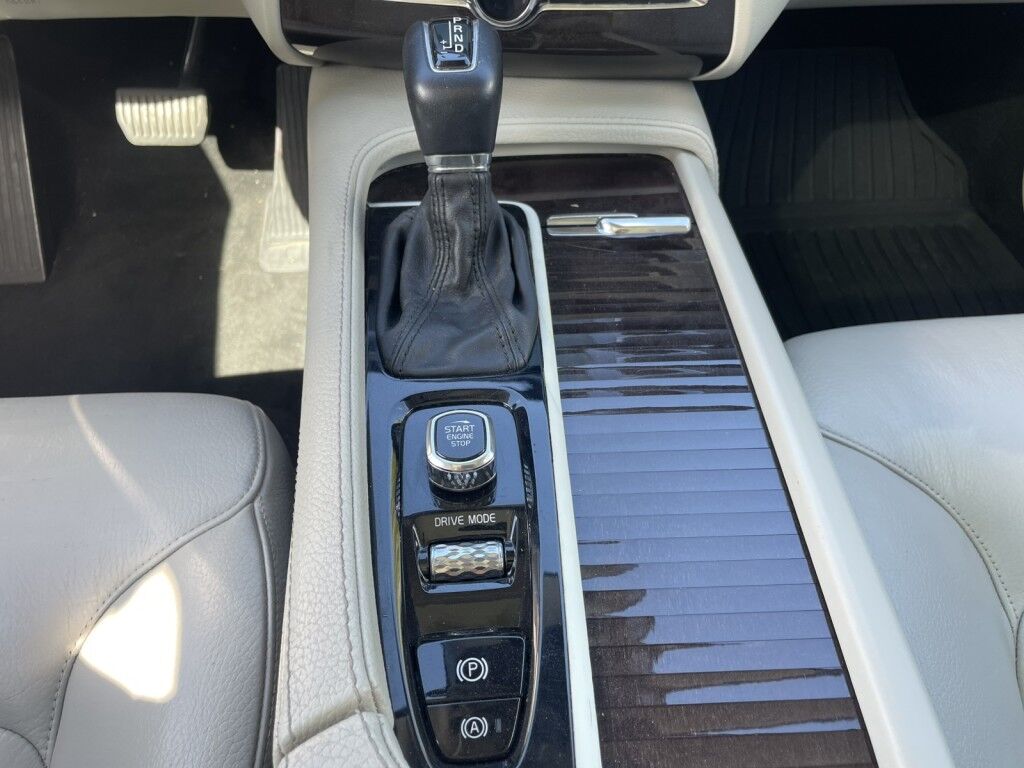 2018 Volvo XC90 Momentum Sarasota FL
