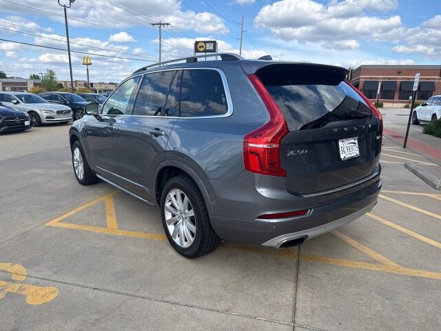 2018 Volvo XC90 Momentum