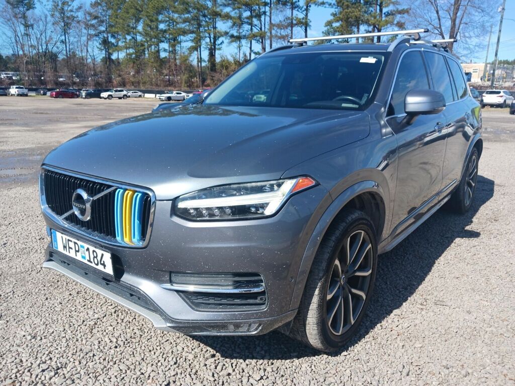 2018 Volvo XC90 Momentum