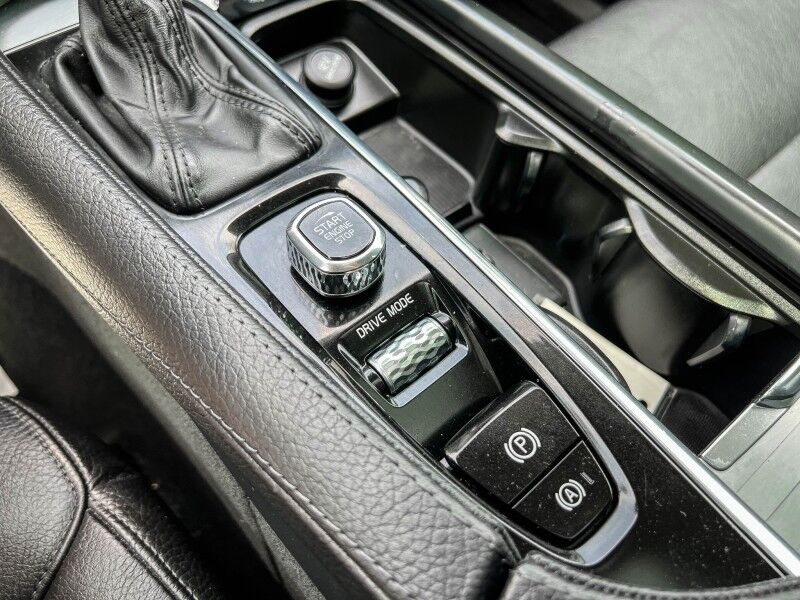 2018 Volvo XC90 Momentum Wilmington NC