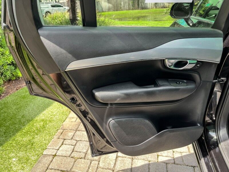 2018 Volvo XC90 Momentum Wilmington NC