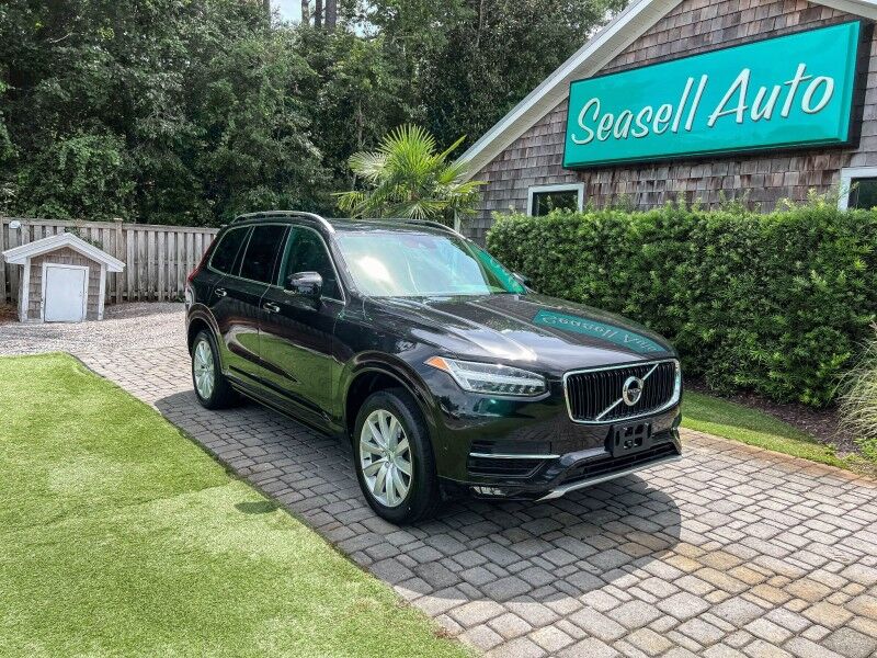 2018 Volvo XC90 Momentum
