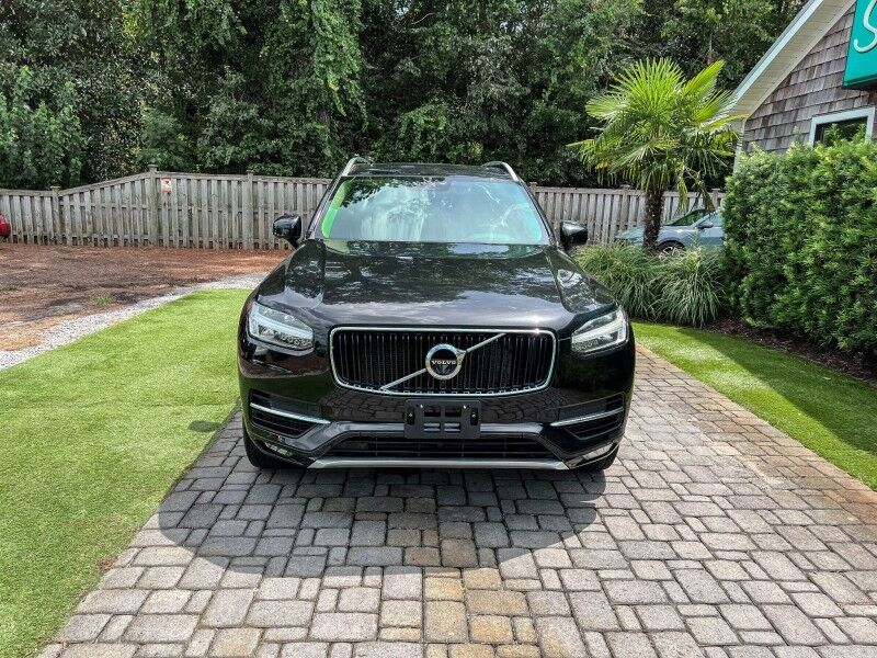 2018 Volvo XC90 Momentum