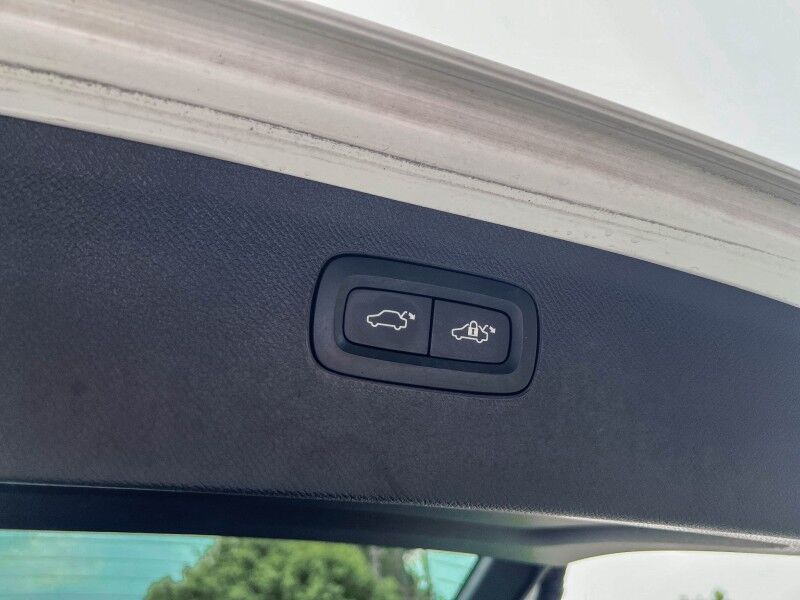 2018 Volvo XC90 Momentum Wilmington NC