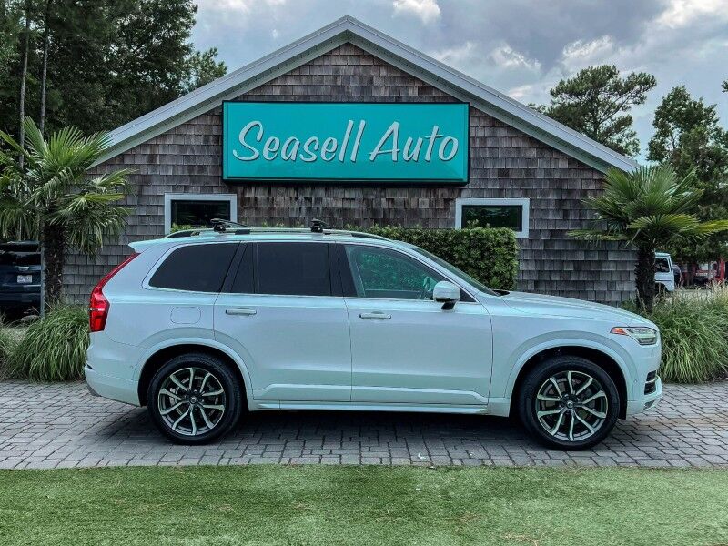 2018 Volvo XC90 Momentum