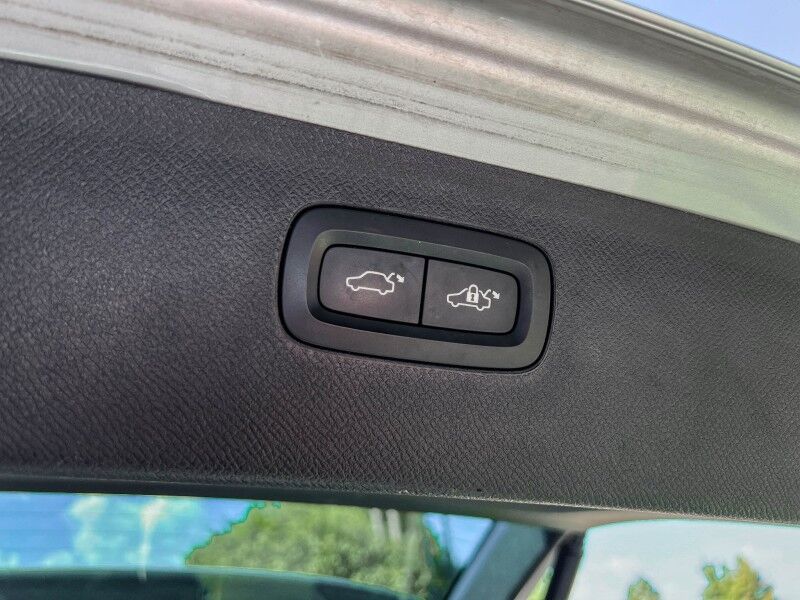 2018 Volvo XC90 Momentum Wilmington NC
