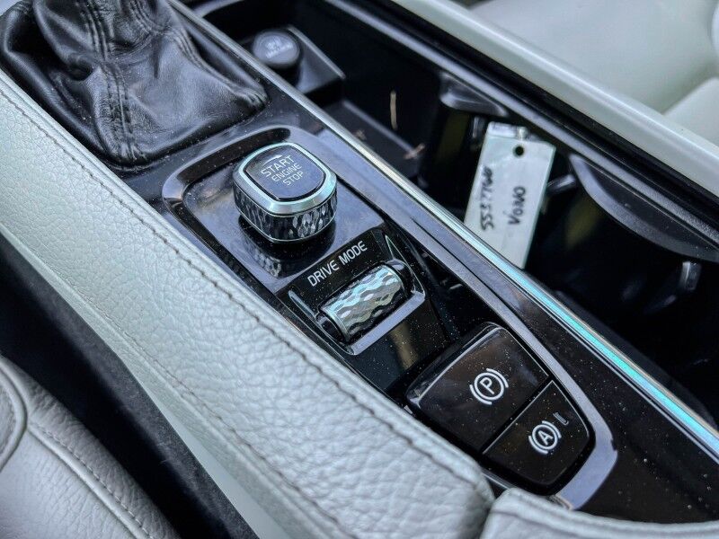 2018 Volvo XC90 Momentum Wilmington NC