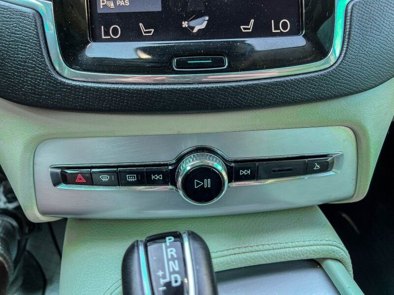 2018 Volvo XC90 Momentum Wilmington NC