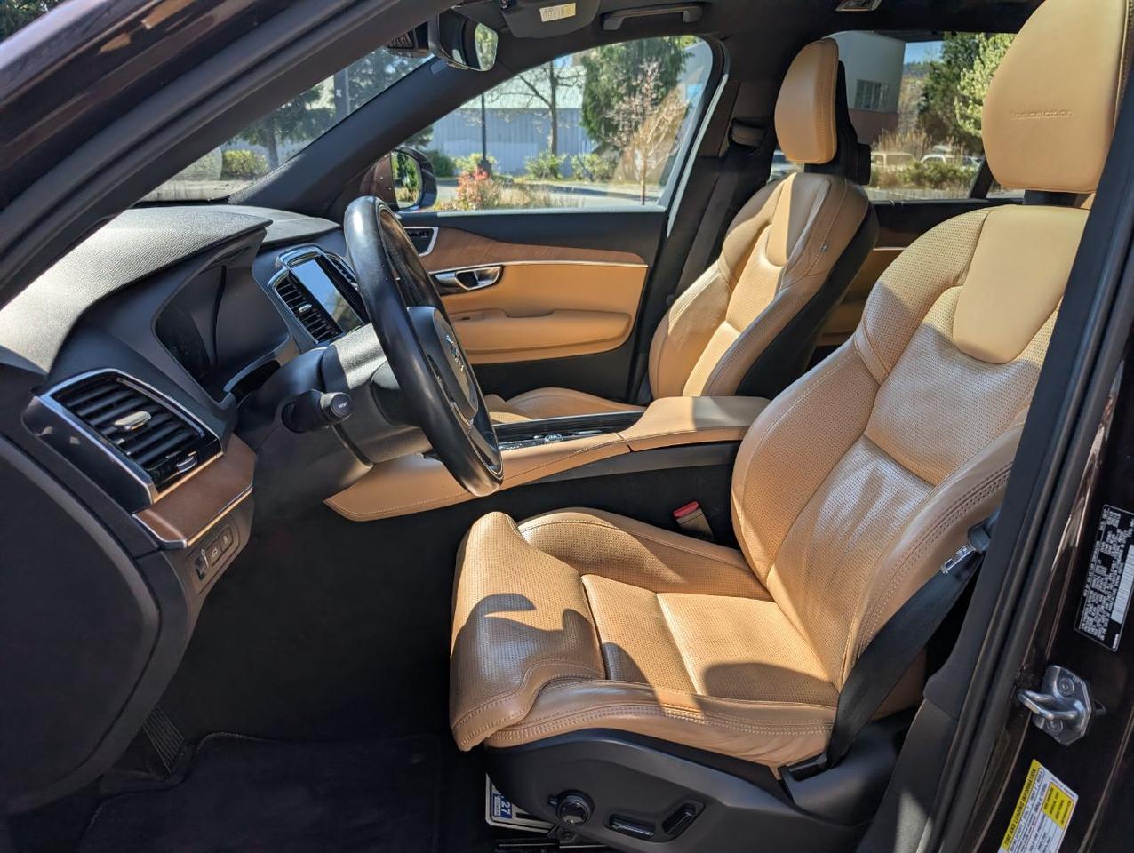 2018 Volvo XC90 Recharge T8 PHEV Hybrid AWD Inscription | High Performance Audio, Pilot Assist, Head Up Disp & Heated Wheel Portland OR