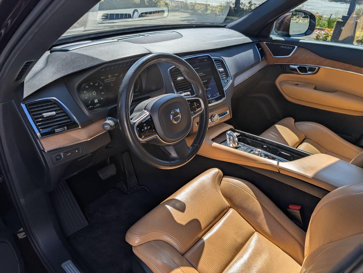 2018 Volvo XC90 Recharge T8 PHEV Hybrid AWD Inscription | High Performance Audio, Pilot Assist, Head Up Disp & Heated Wheel Portland OR