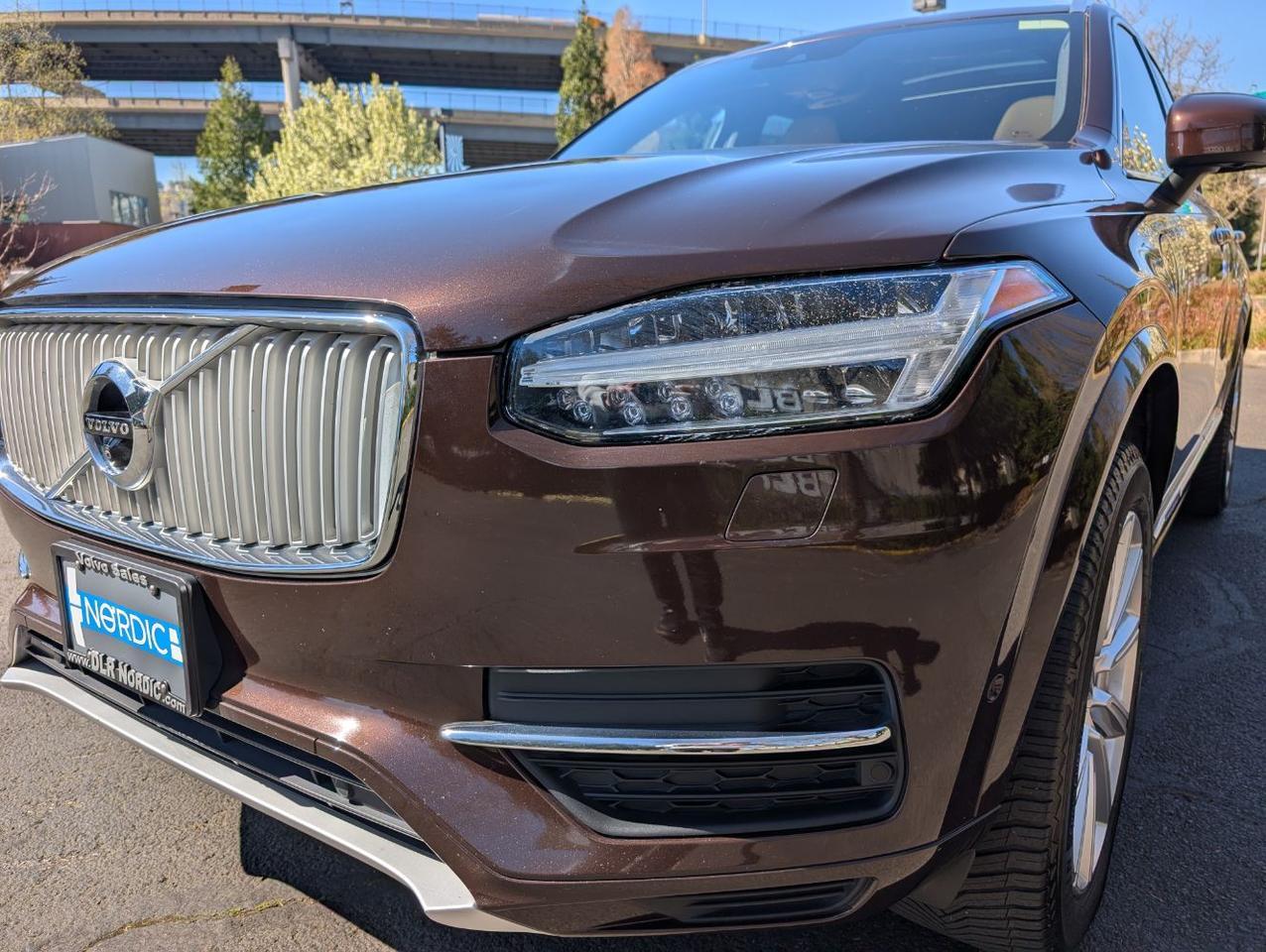2018 Volvo XC90 Recharge T8 PHEV Hybrid AWD Inscription | High Performance Audio, Pilot Assist, Head Up Disp & Heated Wheel Portland OR