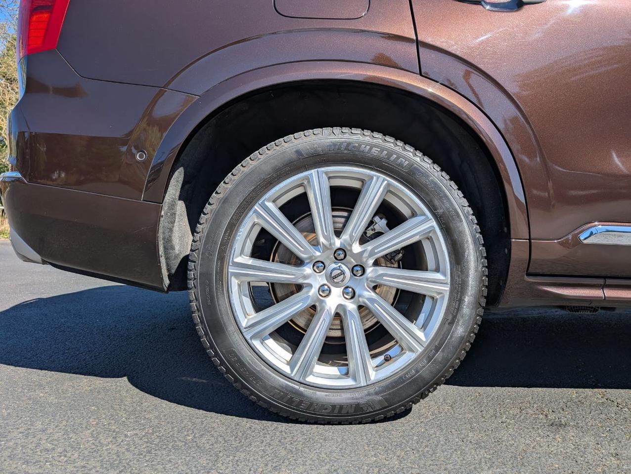 2018 Volvo XC90 Recharge T8 PHEV Hybrid AWD Inscription | High Performance Audio, Pilot Assist, Head Up Disp & Heated Wheel Portland OR