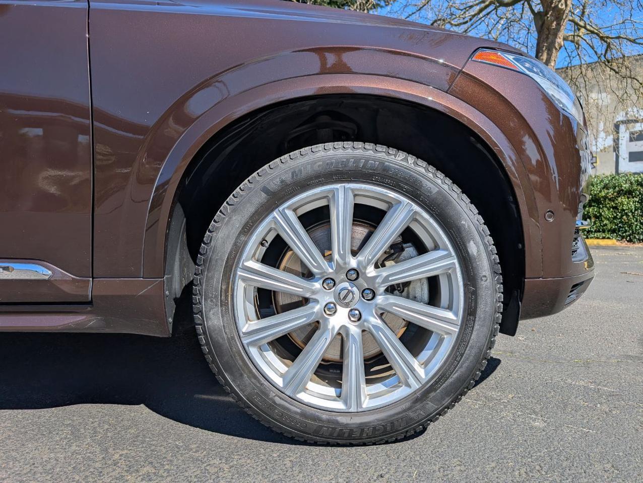 2018 Volvo XC90 Recharge T8 PHEV Hybrid AWD Inscription | High Performance Audio, Pilot Assist, Head Up Disp & Heated Wheel Portland OR