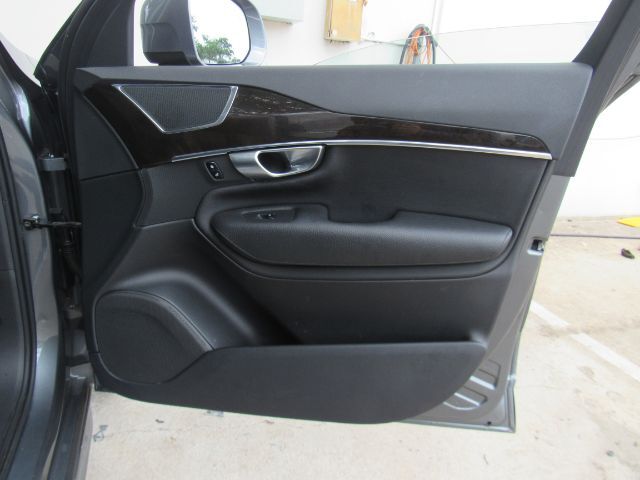 2018 Volvo XC90 T5 Momentum 5P Plano TX