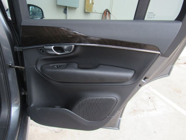 2018 Volvo XC90 T5 Momentum 5P Plano TX