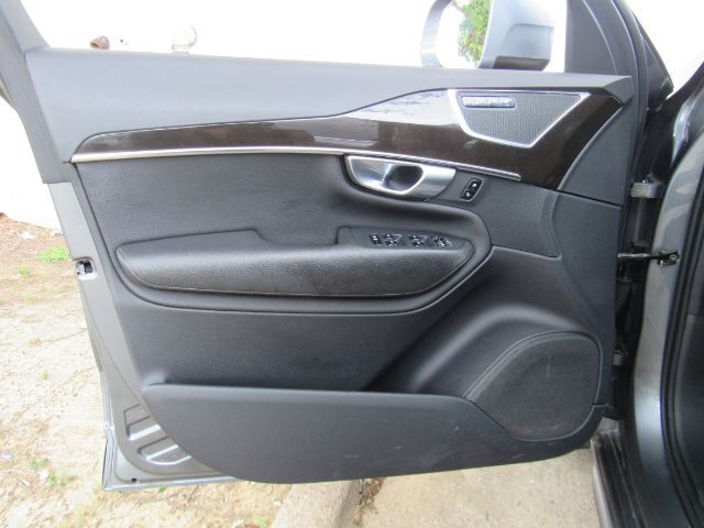 2018 Volvo XC90 T5 Momentum 5P Plano TX