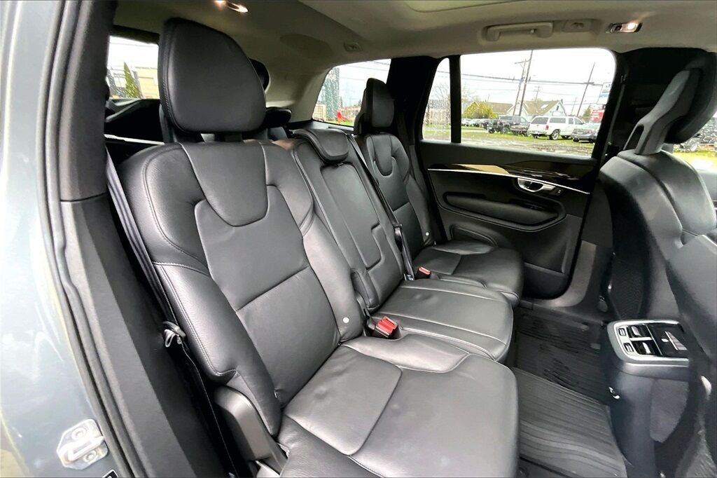 2018 Volvo XC90 T5 Momentum OR