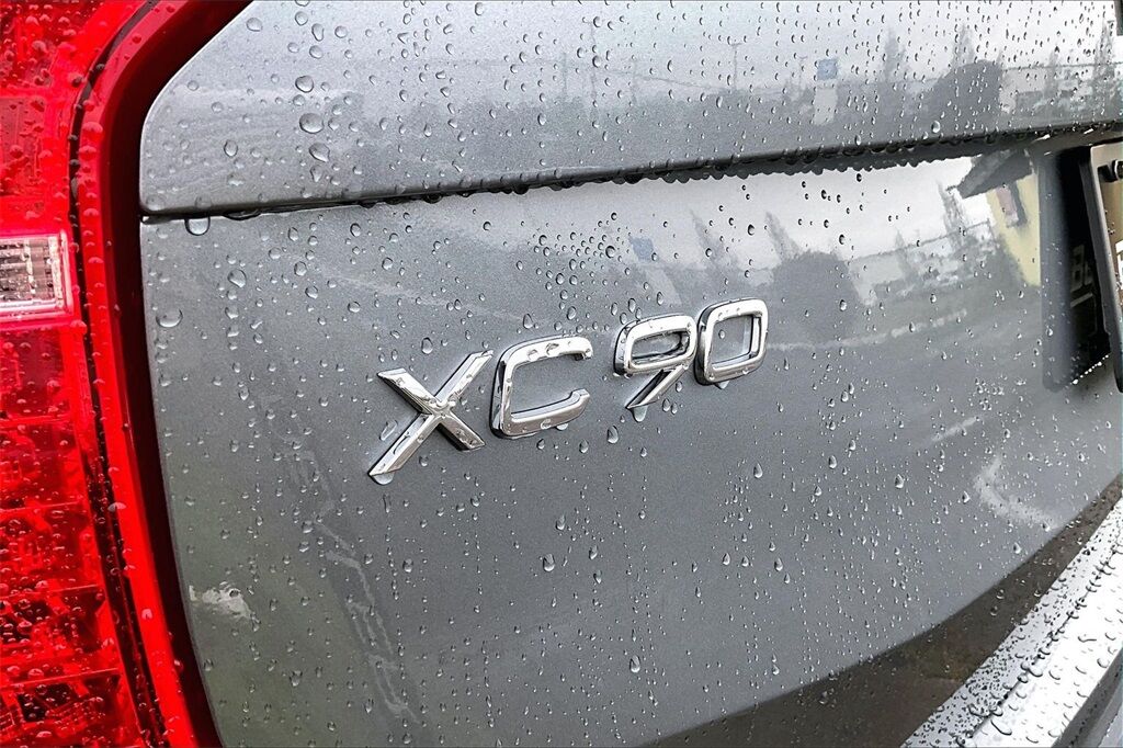 2018 Volvo XC90 T5 Momentum OR